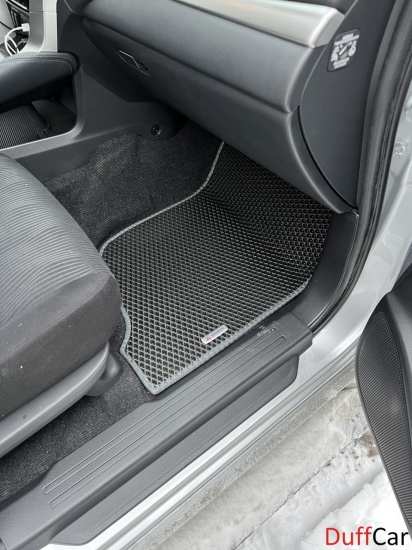 Автомобильные коврики Mitsubishi Pajero Sport I  (Montero) I (1998 - 2008)